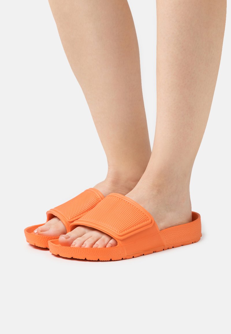 CALANDO Pantofle orange/oranžová Zalando.cz