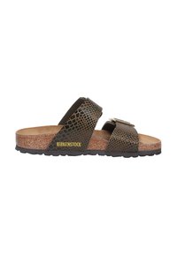 Sandales Birkenstock à motif serpent marron avec deux brides réglables, semelle en liège et semelle en caoutchouc. Détail de boucle en ton doré.