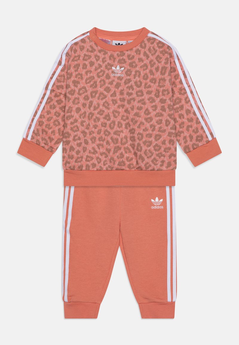 adidas Originals ANIMAL ALLOVER - Tracksuit - mauve/multi-coloured/white