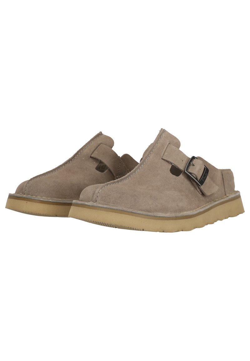Clarks Sunder Range Men's Sandal, Black Nubuck. : Clarks