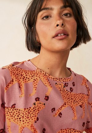 Next TALL - REGULAR FIT SET - Nattøj sæt - pink leopard