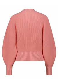 Maglione rosa lavorato a maglia con orlo e polsini a costine, caratterizzato da una vestibilità comoda e maniche raglan senza cuciture, che mostrano una superficie testurizzata.