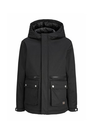 Veste d'hiver noire à capuche avec fermeture éclair devant, deux poches poitrine zippées, et deux poches à rabat avec bouton-pression sur les hanches.