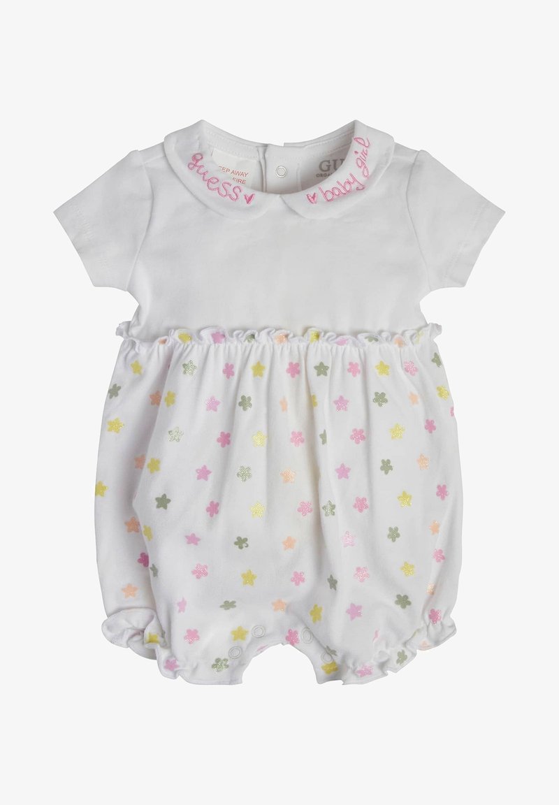 Grenouillère bébé blanche avec un col rond ornée d'un texte rose. Le corsage présente une taille froncée et un motif imprimé de fleurs aux couleurs pastel.