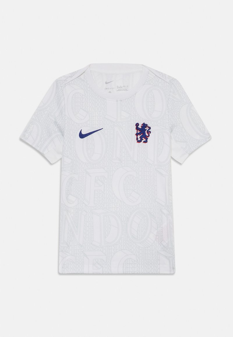 Balta īsām piedurknēm Nike veste ar teksturētu rakstu, kurai ir "CFC", zils svītra un sarkans/zils lauva logo kreisajā krūtī.