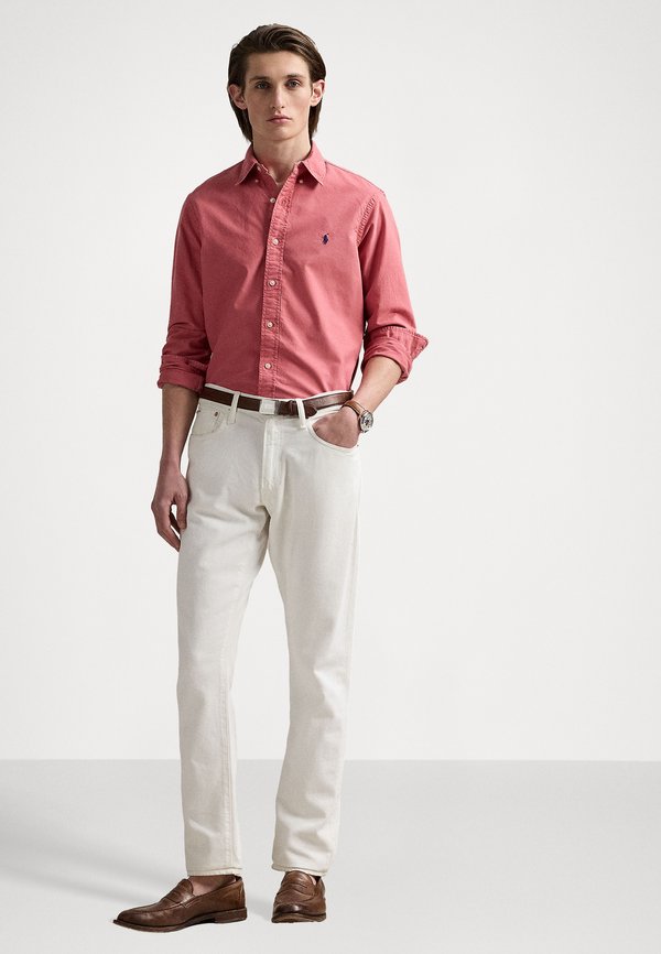 SLIM FIT GARMENT-DYED OXFORD SHIRT - Shirt - adirondack berry4