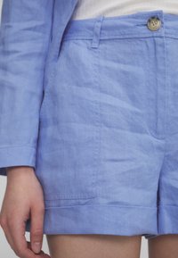 MAX&Co. Kratke hlače - blauviolett