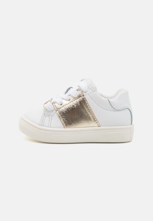 CON BANDA COLORATA - Trainers - bianco ottico/platino