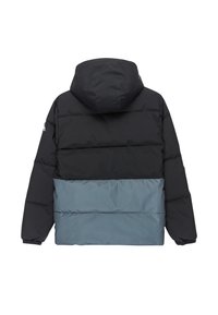 Čierna a šedá zateplená zimná bunda s kapucňou a elastickými manžetami, zobrazená zozadu.