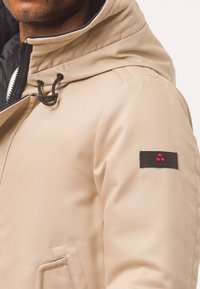 Peuterey Piumino lungo - beige