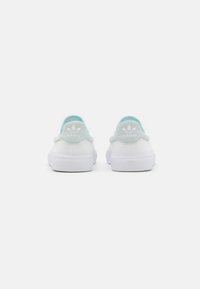 Adidas Skateboarding 3MC VULC - Sportbačiai - footwear white/halo mint