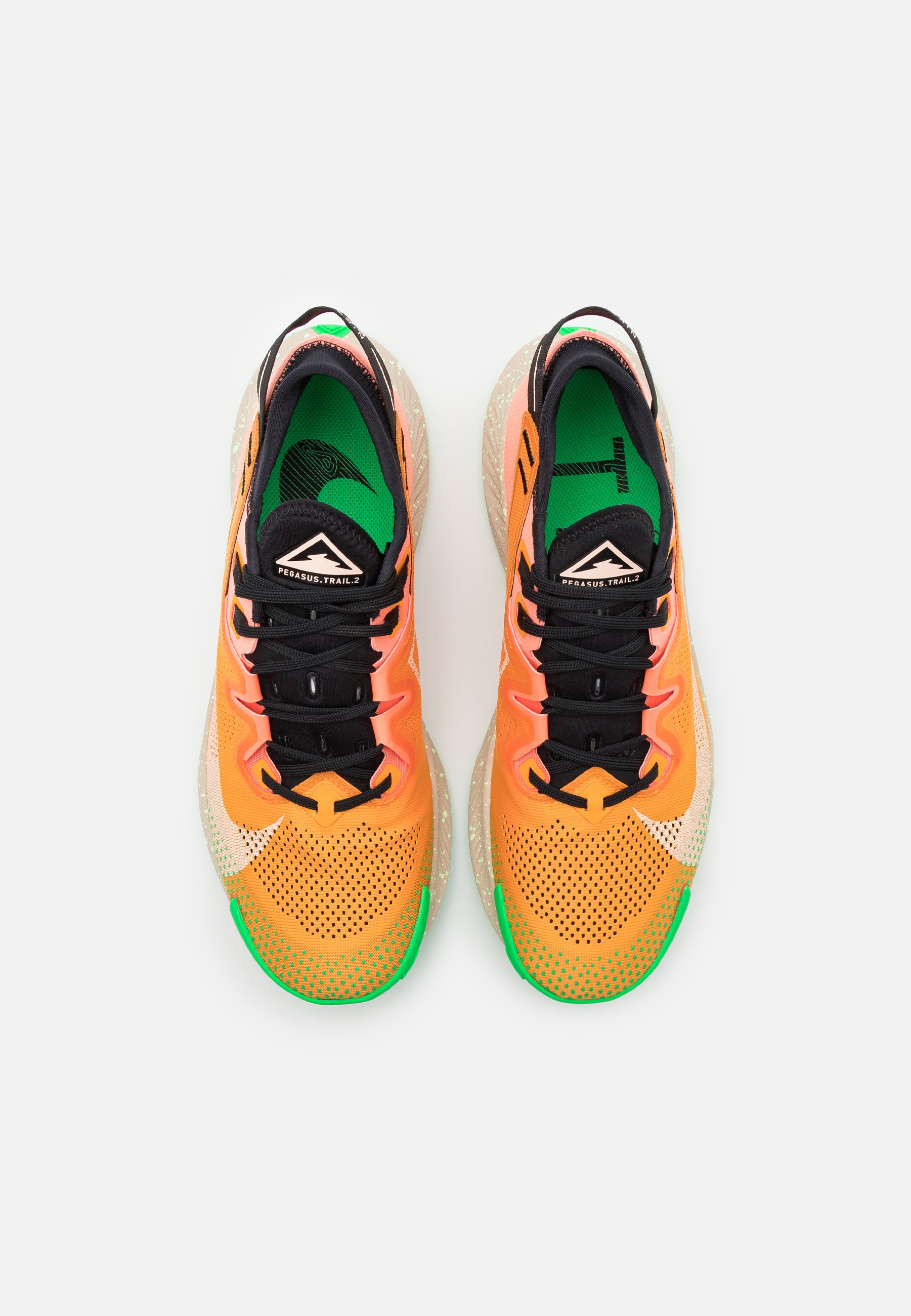 Nike Performance PEGASUS TRAIL 2 - Zapatillas de trail running -  kumquat/crimson tint/black/atomic pink/vapor green/green spark/marrón -  Zalando.es