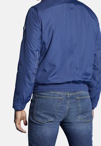 bugatti Ulkoilutakki - dark blue