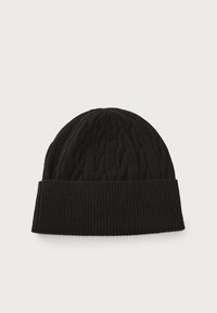 Mustad musta kudumine beanie, millel on kaarene muster pealael ja soonikäär, valmistatud pehmest lõngast, mis sobib külmadesse oludesse.