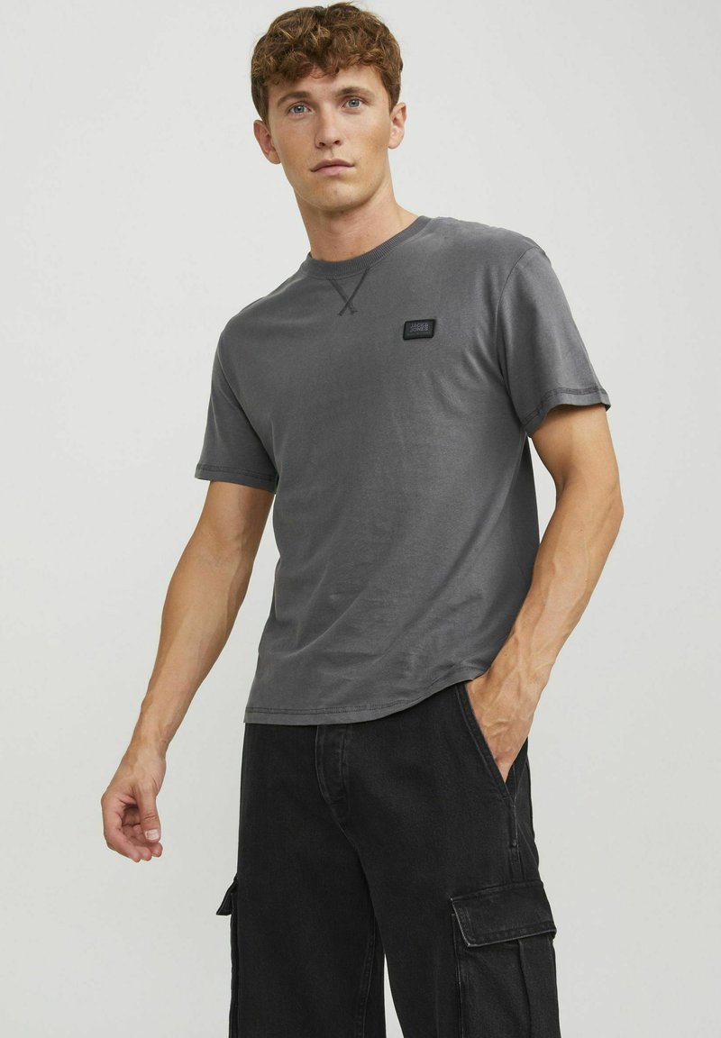 Jack & Jones CLASSIC TEE CREW NECK - Camiseta básica - asphalt