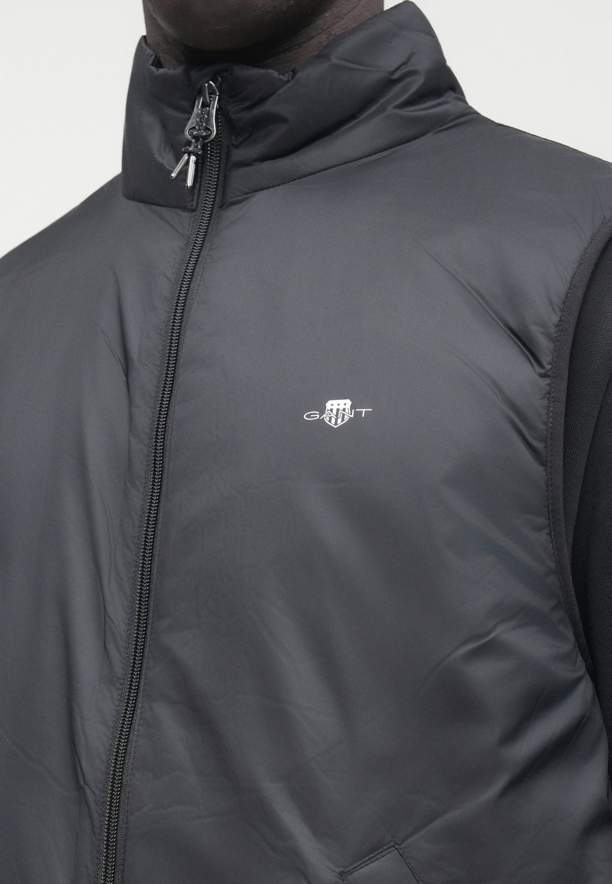 LIGHT INSULATED