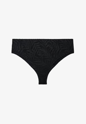 Čierne dámske bikini nohavičky s textúrovaným listovým vzorom a vysokým strihom nohavíc na bielom pozadí.