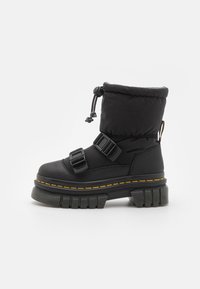 Dr. Martens AUDRICK PADDED - Aulinukai su platforma - black