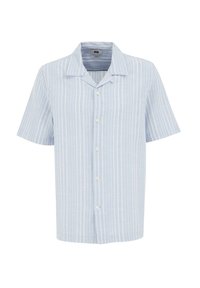Chemise boutonnée à manches courtes bleu clair avec des rayures blanches verticales, un col cranté et une coupe décontractée. Fabriquée en tissu texturé.