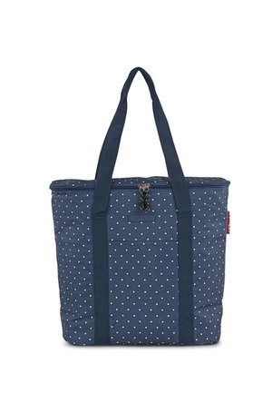 Bolsa de mano azul marino con lunares blancos, dos asas resistentes, cierre con cremallera en la parte superior y bolsillo frontal. Fabricada con un tejido duradero con un acabado texturizado.