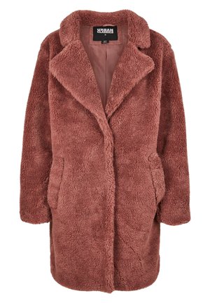 Manteau en fausse fourrure de couleur rose doux, avec un col en notch, deux poches avant, et une surface douce et texturée. Intérieur doublé.