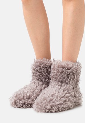 Slippers - taupe
