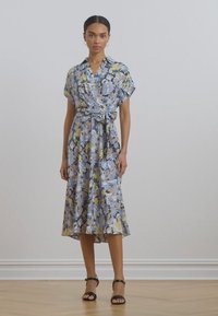 Lauren Ralph Lauren Petite FRATILLIO FLORAL BELTED CREPE DRESS - Vapaa-ajan mekko - blue multi