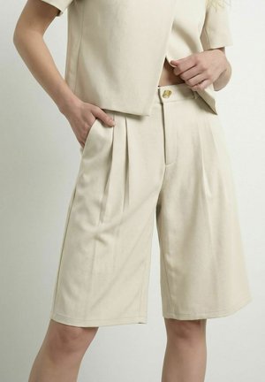 HYPEDROP BERMUDA SHORTS HDSERENA MW - Shorts - birch