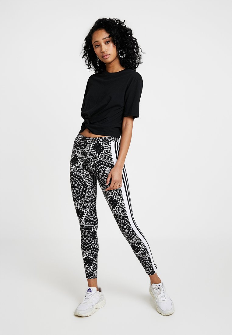 adidas Originals TIGHTS Leggings black Zalando.no Dorothy Perkins Petite GINGHAM BENGALINE - Leggings - black
