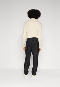 Redefined Rebel BOBBY PANTS COMFORT FIT - Püksid - black