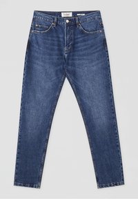 Pantalones vaqueros de mezclilla azul oscuro con corte recto, diseño de cinco bolsillos y cierre de botón metálico. Presenta costuras cosidas y desvanecimiento mínimo.