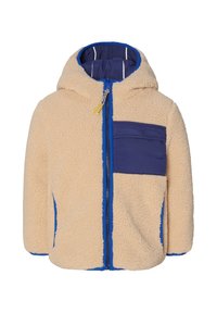 Beżowa polarowa kurtka z niebieskimi akcentami, kapturem, przednim zamkiem i fioletową kieszenią na piersiach. Miękka tekstura i kontrastowe szwy.