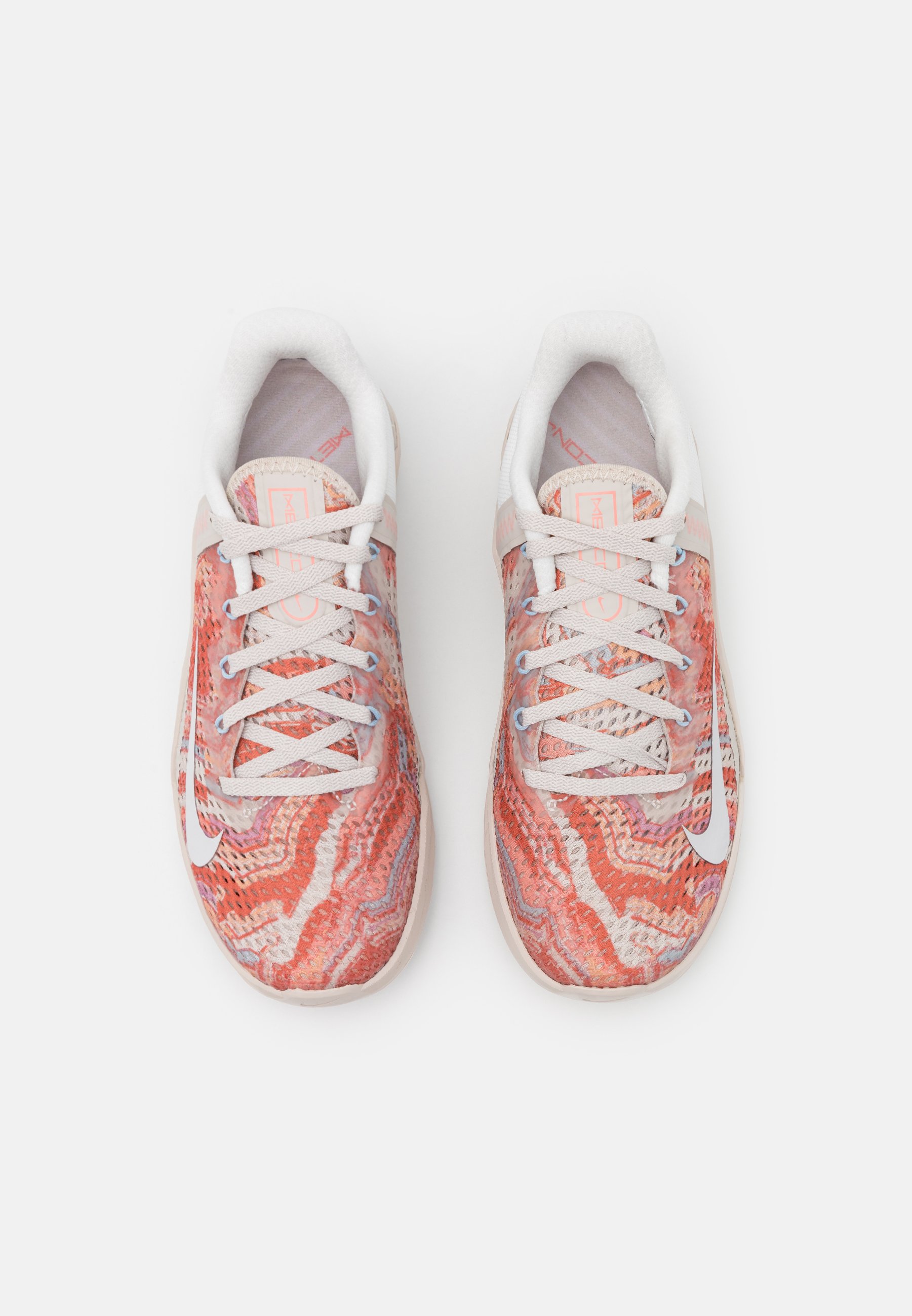 Nike Performance METCON 6 - Chaussures d'entraînement et de fitness -  desert sand/summit white/crimson bliss/light armory blue/beige - ZALANDO.FR