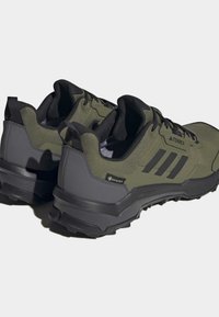 Adidas Terrex Hikingsko - focus olive   core black   grey five