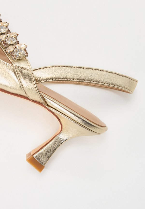 655 - Classic heels - diva gold4