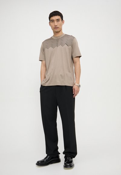 Emporio Armani - T-shirt z nadrukiem