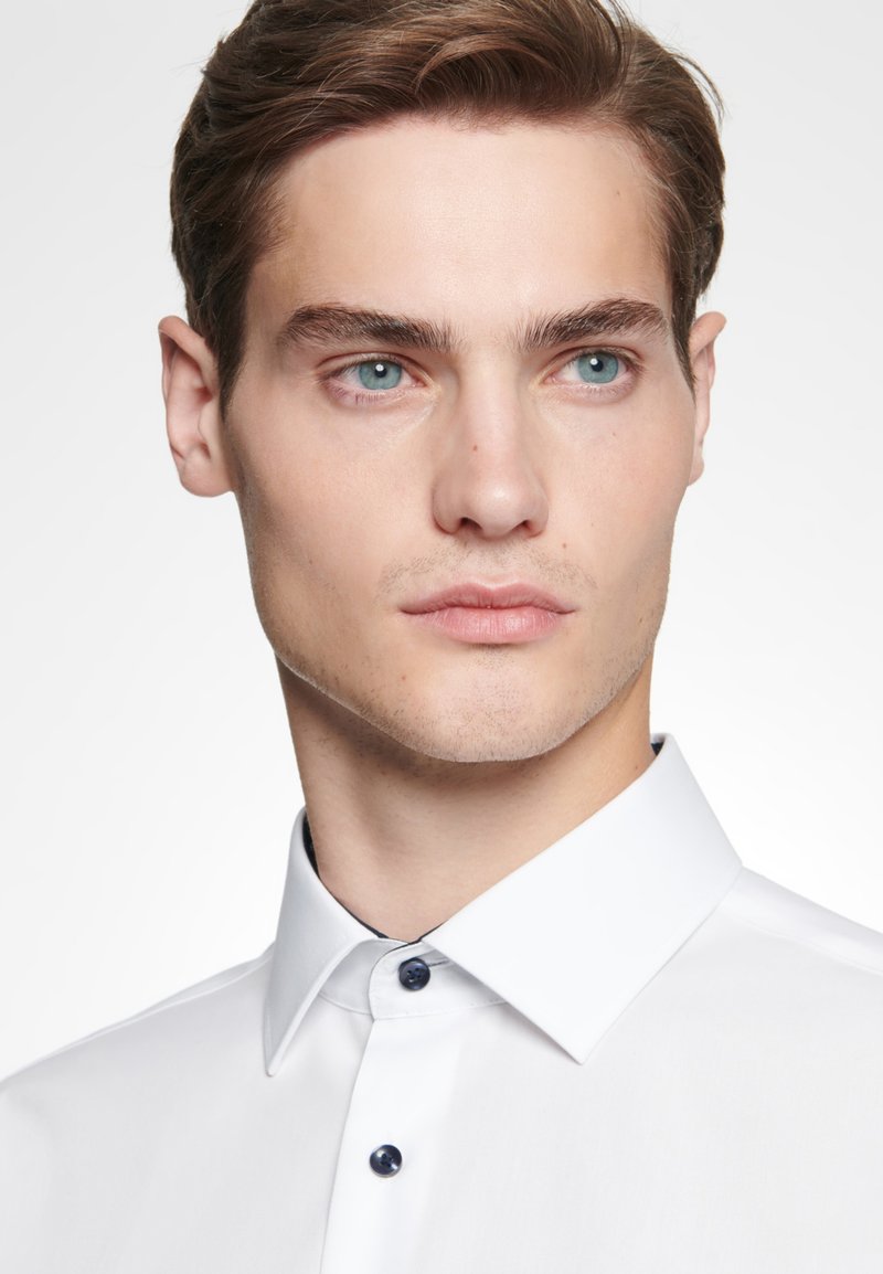 Herren Freizeithemden | Seidensticker SHAPED FIT Hemd white/weiß - KT23307 Herren Freizeithemden | Seidensticker SHAPED FIT Hemd white/weiß - KT23307