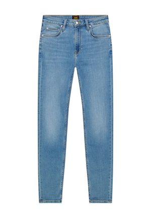 Hellblaue Slim-Fit-Jeans mit vorderer Knopf- und Reißverschluss, fünf Taschen und einem Markenlabel am Bund.