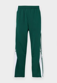 Επιλέχθηκε, collegiate green