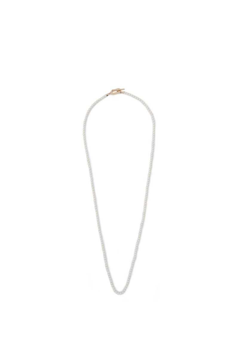 Biała naszyjnik kulkowy z teksturowanym wzorem, z złotym zapięciem. Kulki mają jednorodny kształt, co tworzy prosty i elegancki wygląd.