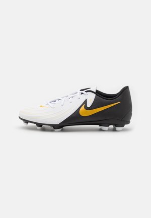 Czarno-biała korki piłkarskie ze złotym logo Nike, białymi sznurowadłami i formowanymi kołkami na podeszwie, pokazane z boku na białym tle.