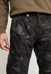 Alpha Industries Bojówki
