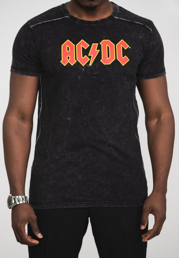 AC/DC CLASSIC BAND SNOW WASH - Print T-shirt3
