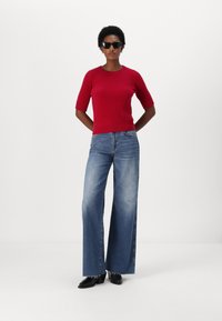 Repeat Pullover - ruby