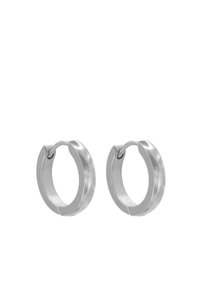 Orecchini a cerchio in argento con finitura lucida, caratterizzati da una forma arrotondata e una texture liscia; progettati per un facile utilizzo con una chiusura sicura.