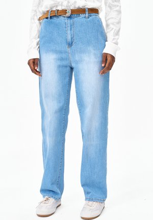 - Jeansy Straight Leg