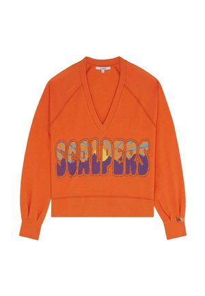 Felpa arancione corta con scollatura a V profonda, caratterizzata da un grande logo "SCALPERS" in viola e dettagli multicolori. Maniche e orlo a coste.