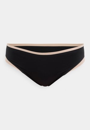 Schwarzer Bikini-Slip mit niedrigem Bund, der kontrastierende hellbeige Akzente entlang der Taille aufweist. Hergestellt aus glattem, dehnbarem Stoff.