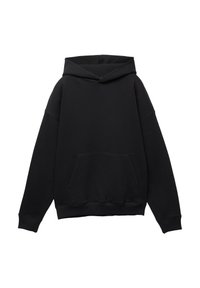 Černá mikina s kapucí vyrobená z jemné látky, s velkou přední kapsou, žebrovanými manžetami a kapucí se šňůrkou. Jednoduchý, nenápadný design.