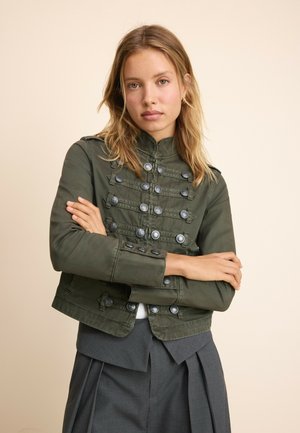 Stradivarius, BUTTONED JACKET - Veste en jean - khaki